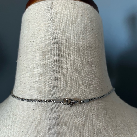 Vintage upcycled CHANEL Elegant Silver Pendant Necklace - Picture 3 of 3